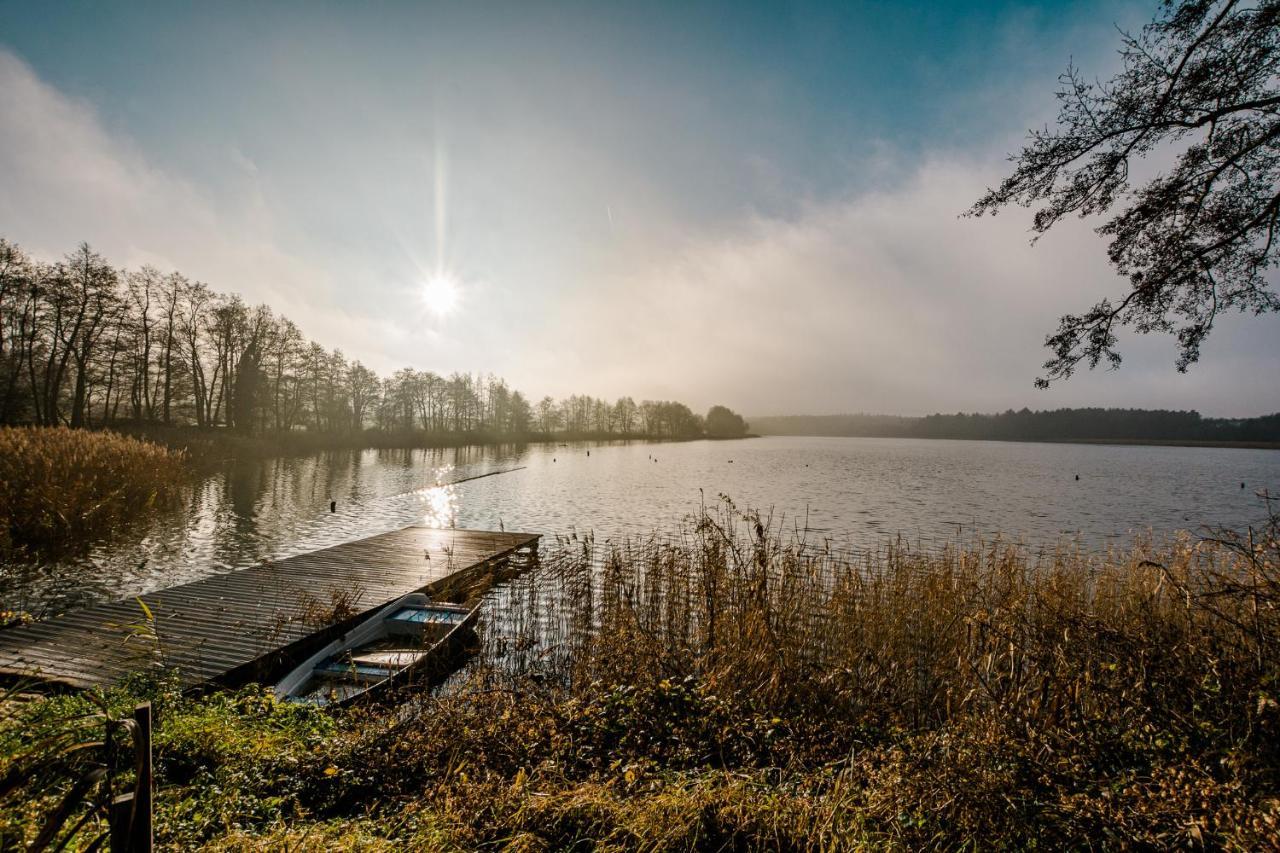 5 Sterne Ferienhaus Direkt Am See Mit Sauna-Kamin-Garten Krakow am See Luaran gambar
