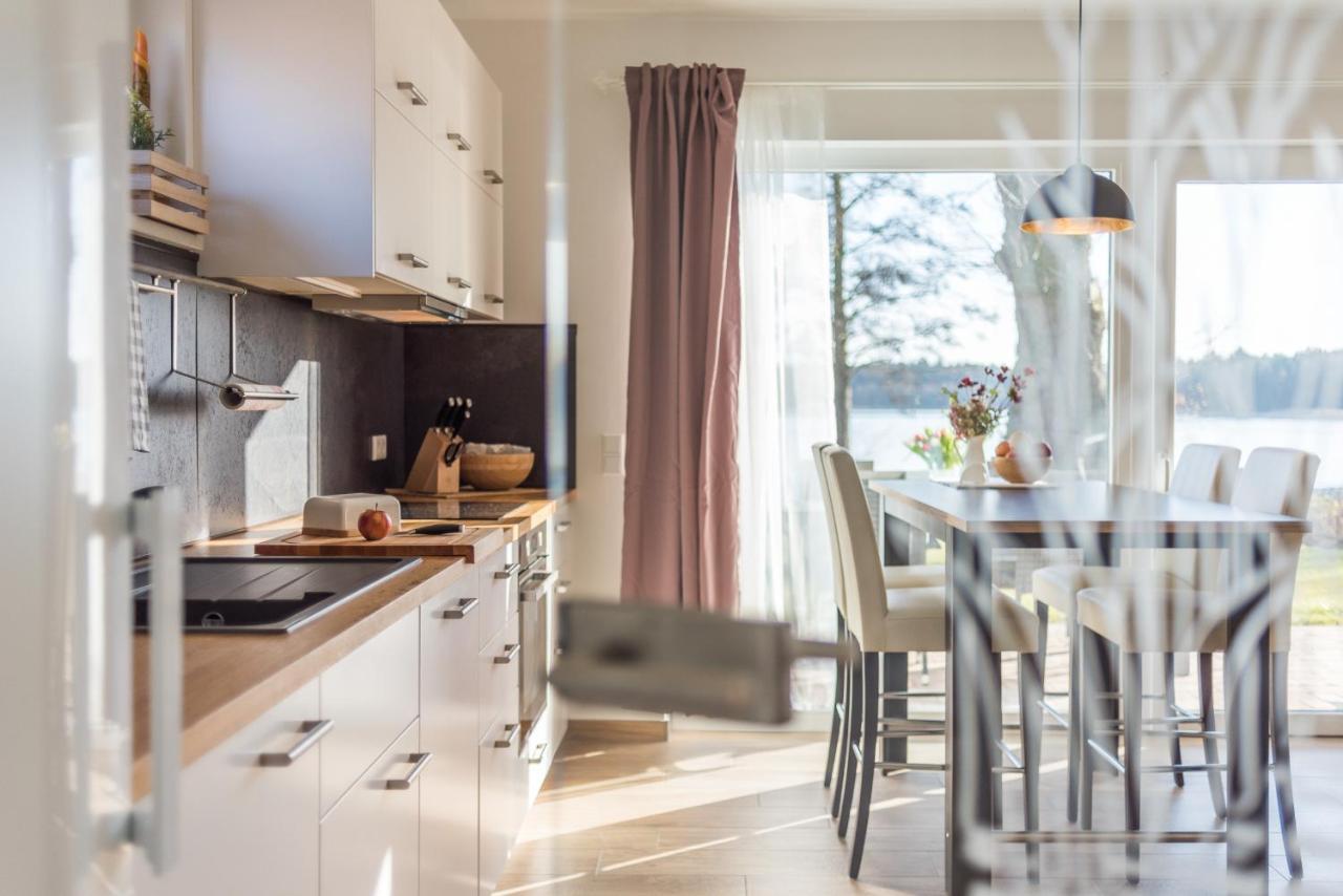 5 Sterne Ferienhaus Direkt Am See Mit Sauna-Kamin-Garten Krakow am See Luaran gambar