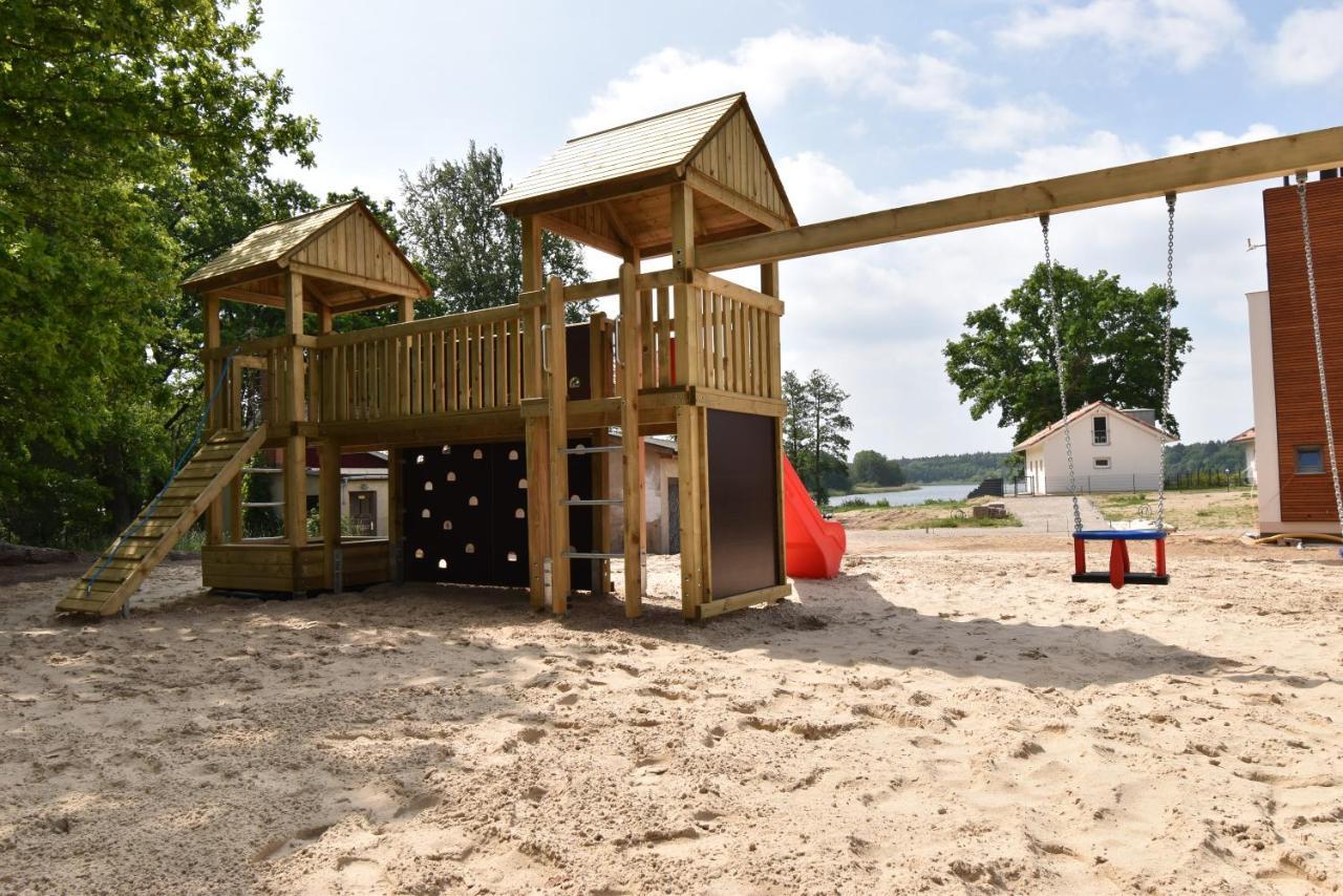 5 Sterne Ferienhaus Direkt Am See Mit Sauna-Kamin-Garten Krakow am See Luaran gambar