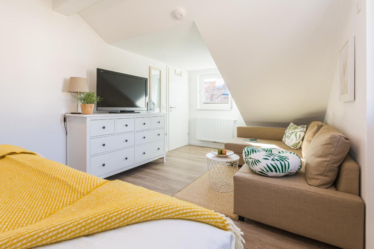 5 Sterne Ferienhaus Direkt Am See Mit Sauna-Kamin-Garten Krakow am See Luaran gambar