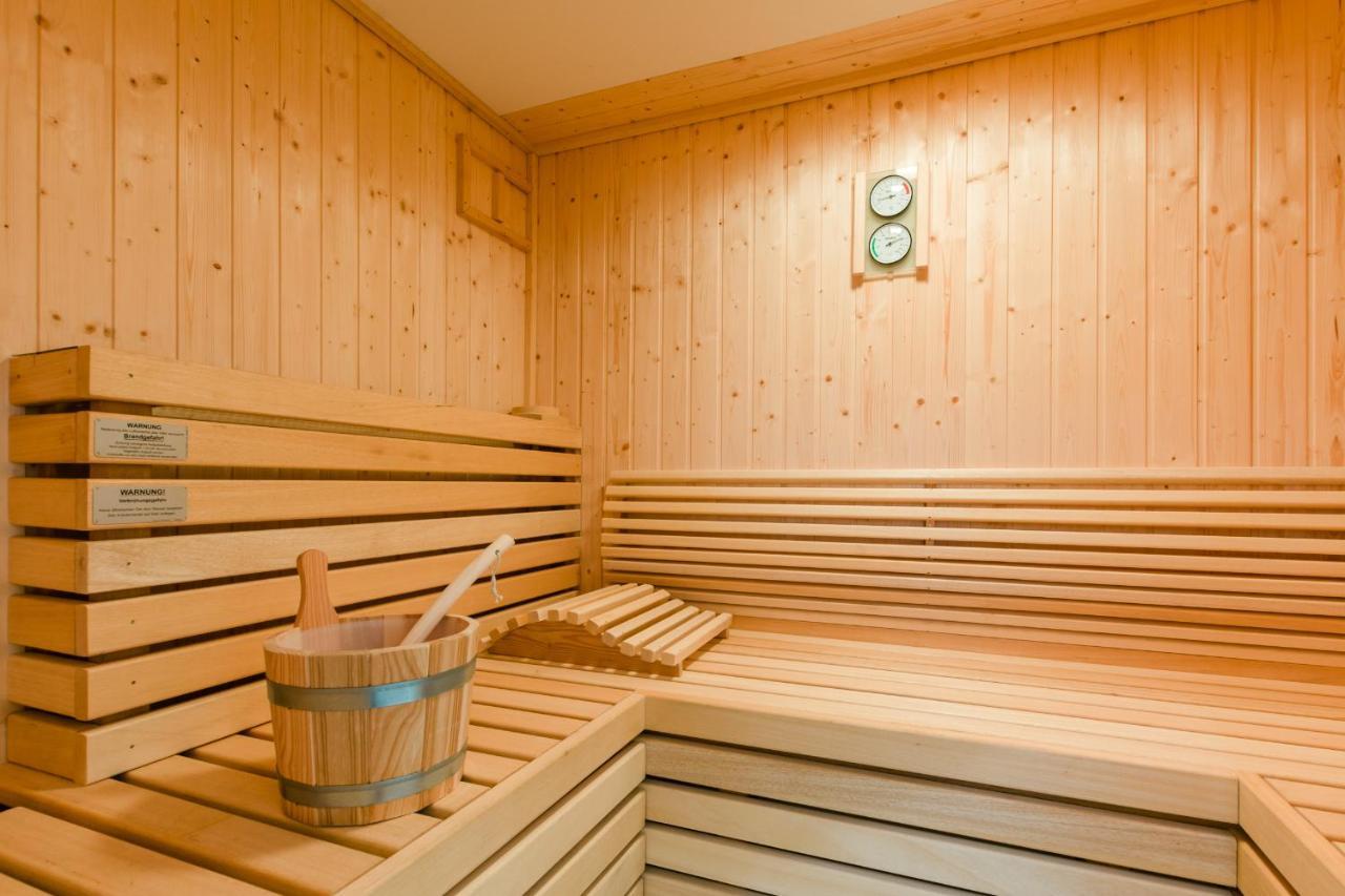 5 Sterne Ferienhaus Direkt Am See Mit Sauna-Kamin-Garten Krakow am See Luaran gambar